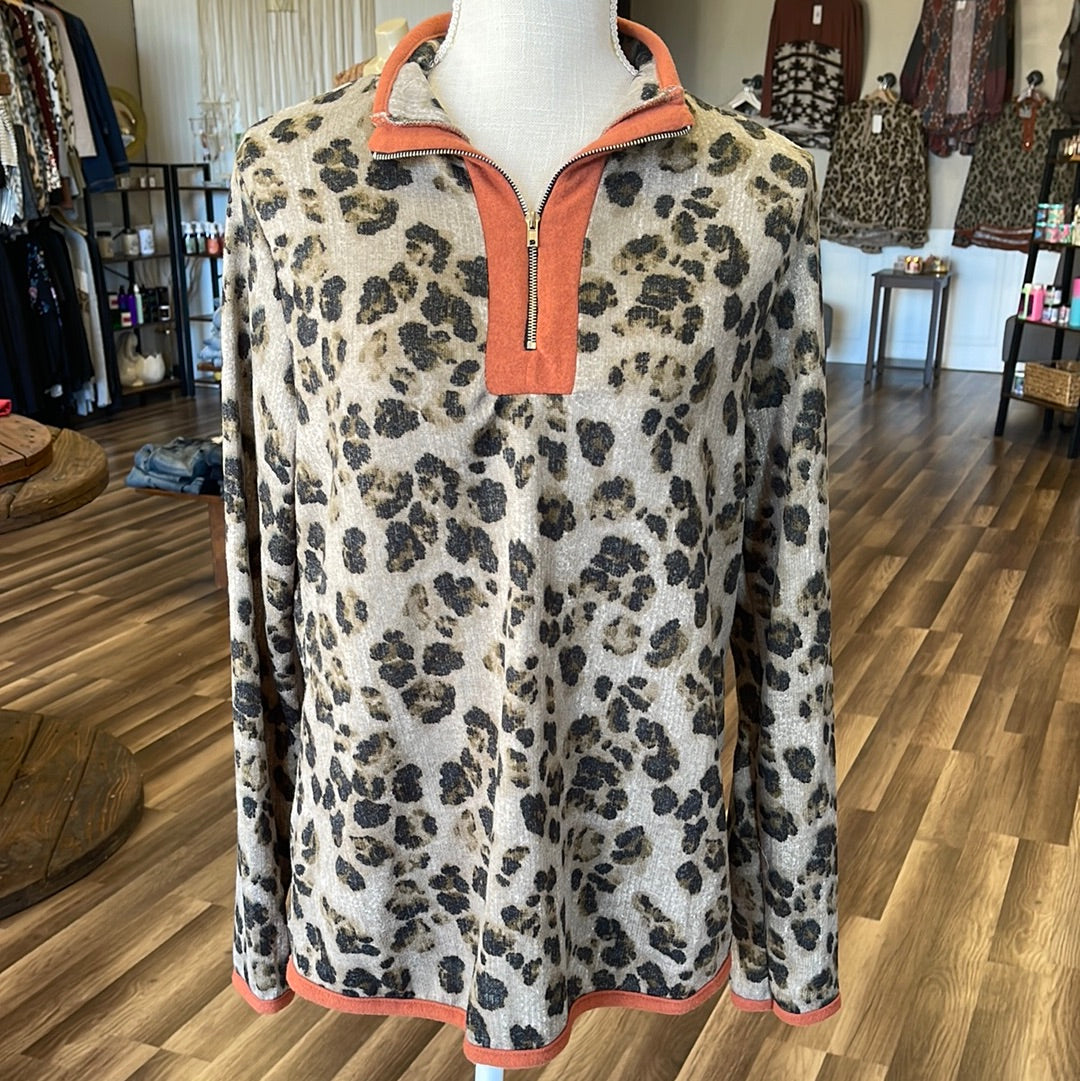 Rust leopard pullover with zipper