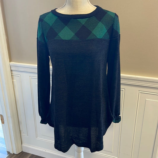 Green Buffalo Plaid Top with Wrist Detail