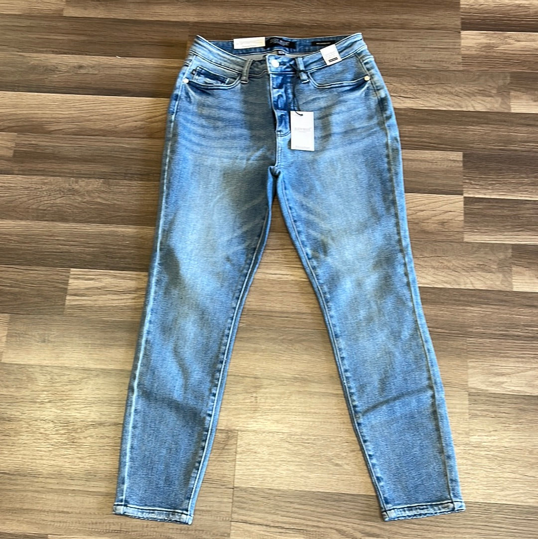 Judy blue relaxed fit skinny jeans non distressed